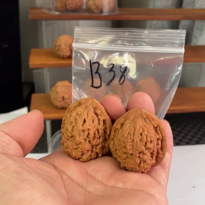 吊坠文玩核桃南疆