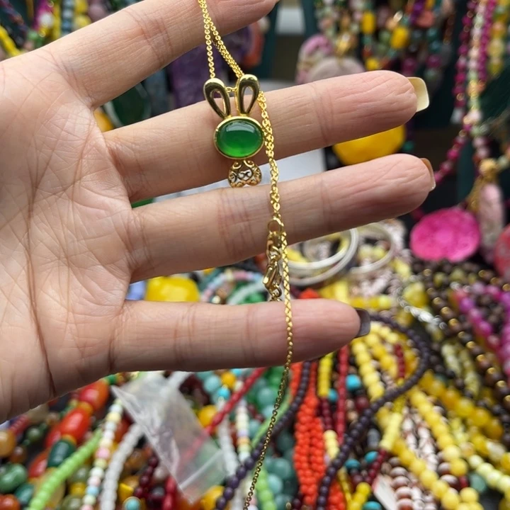 铁合金花岗石兔子