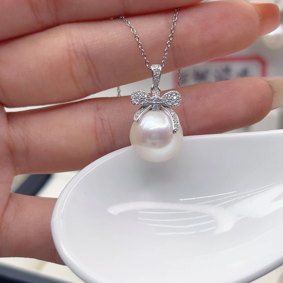 银S925镶嵌淡水珍珠颈饰