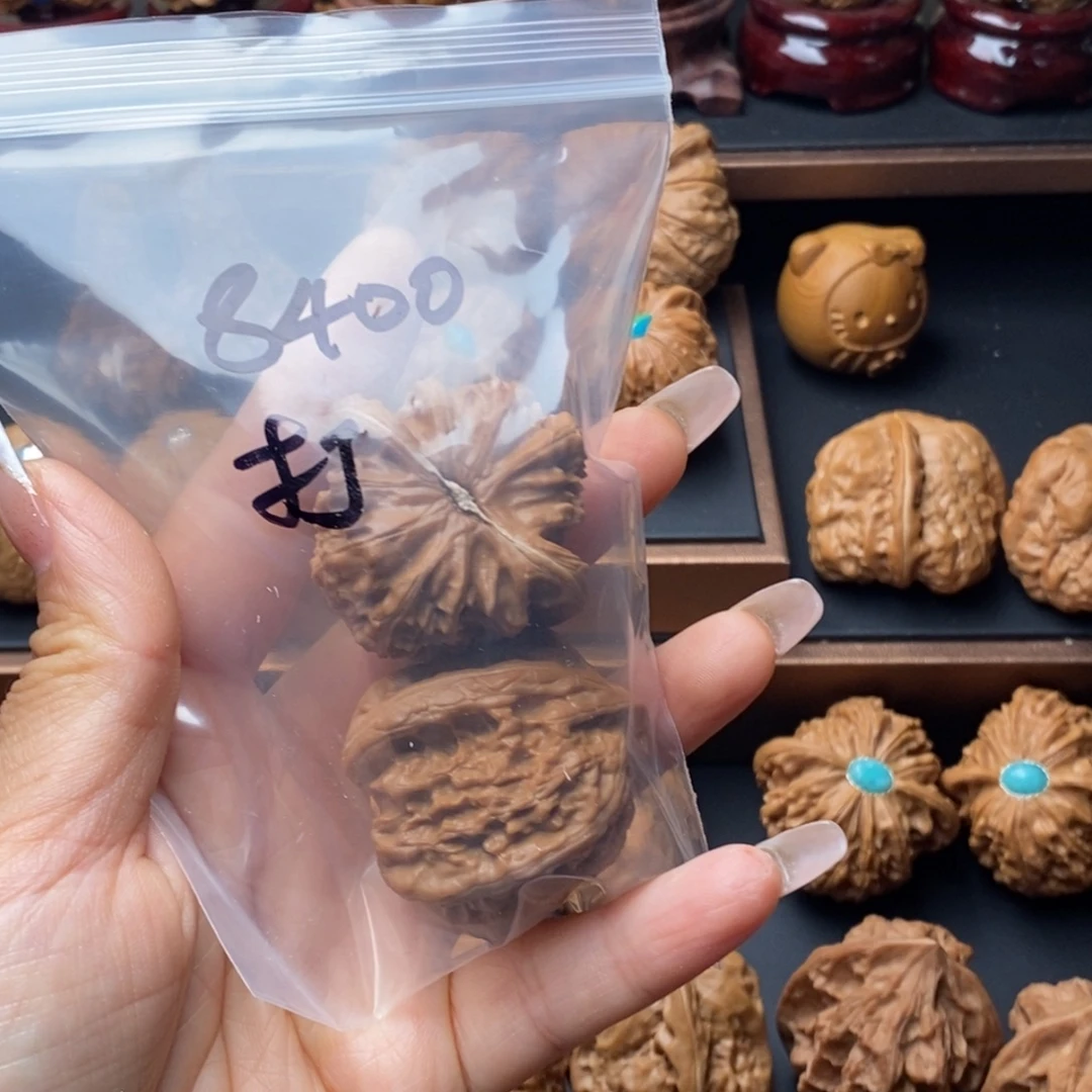 斑***翁吊坠文玩核桃三角白