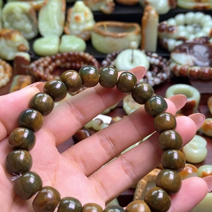 未镶嵌手链岫岩河磨玉（透闪石质玉）