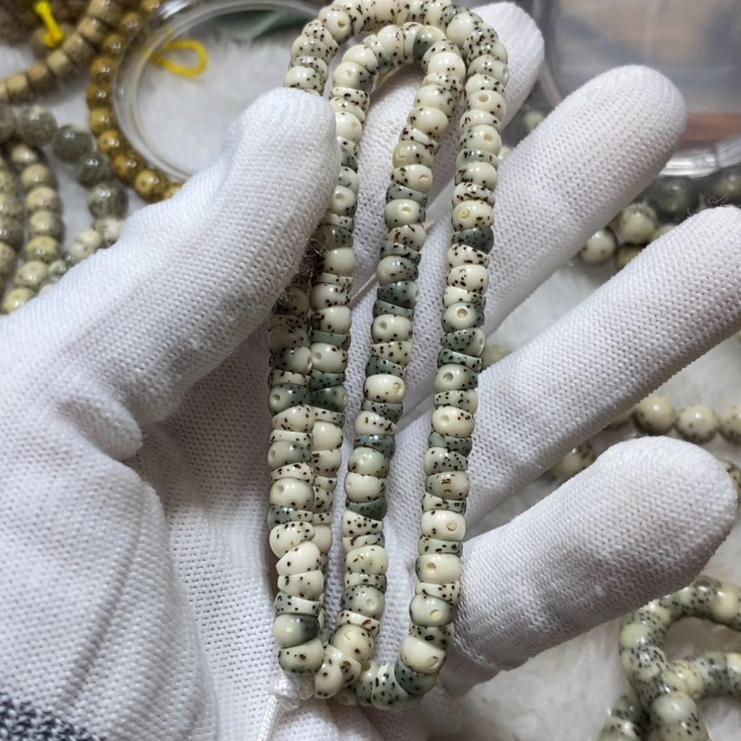 白****星月菩提手串绿包白6