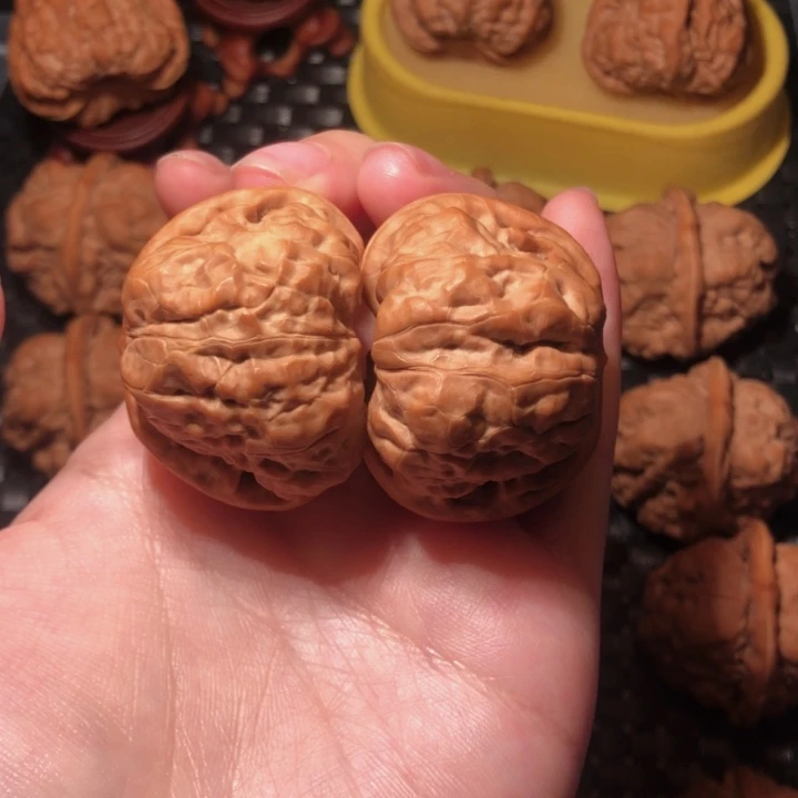 文玩核桃把件不开背蛙饼42
