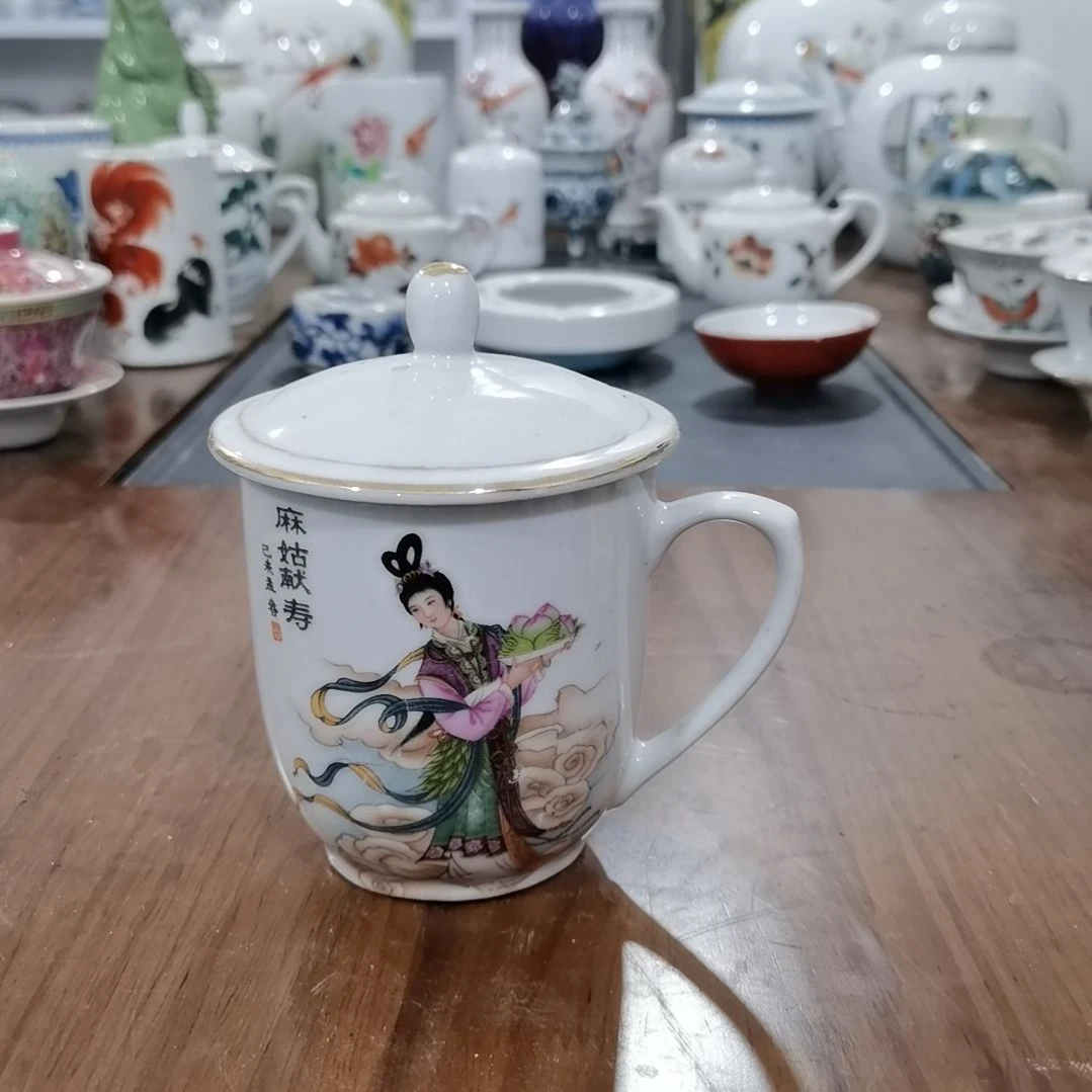 景德镇陶瓷工艺品爱*影