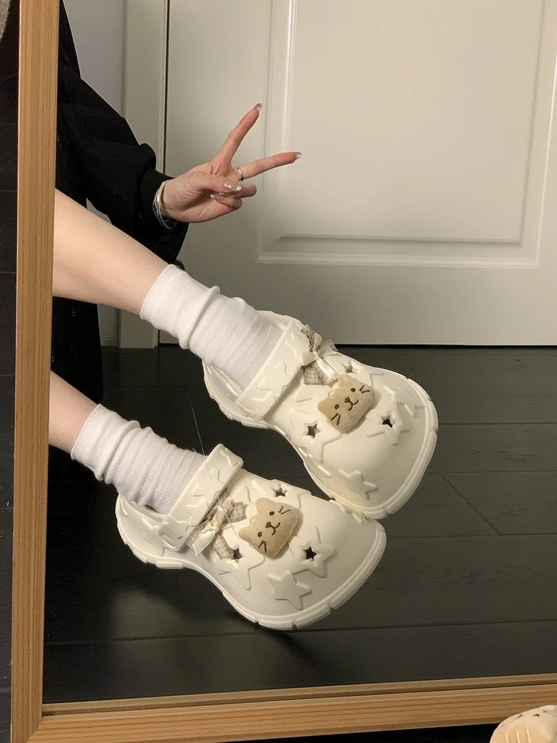 少女心厚底可爱洞洞鞋女2025新夏季外穿凉鞋绝美防滑洞洞鞋女款