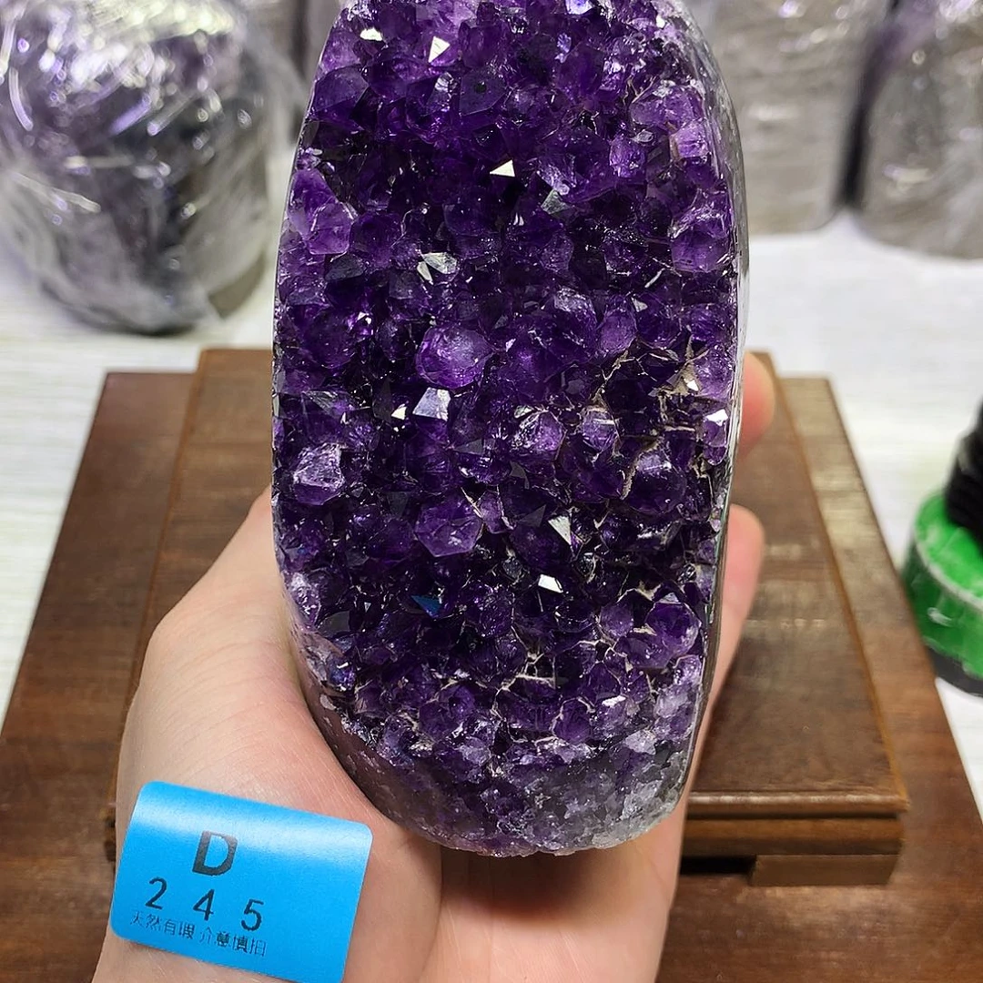 紫晶大型摆件（非配饰）未镶嵌海****动