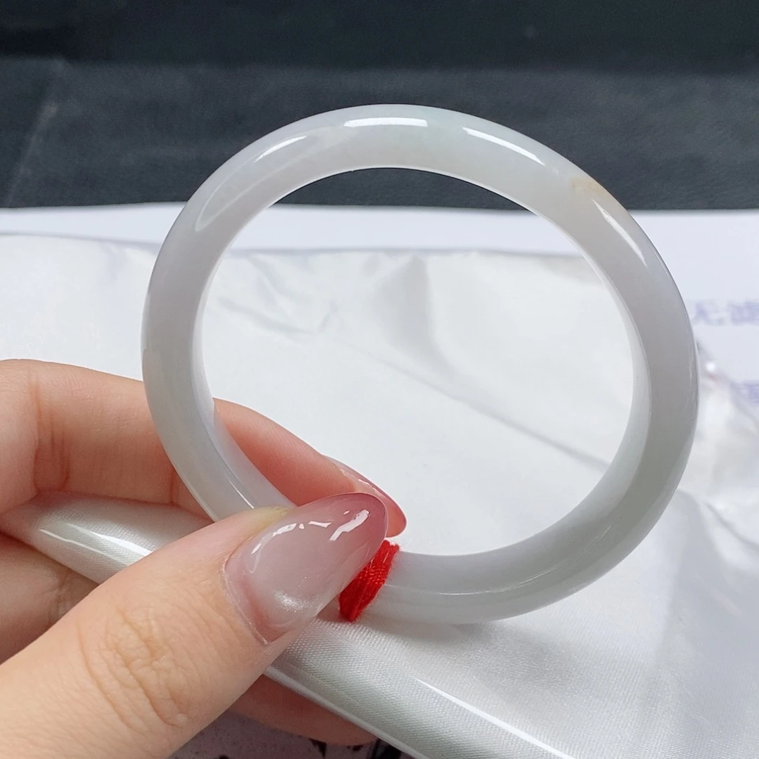 【闪购商品】翡翠手镯（贵妃镯）未镶嵌419号