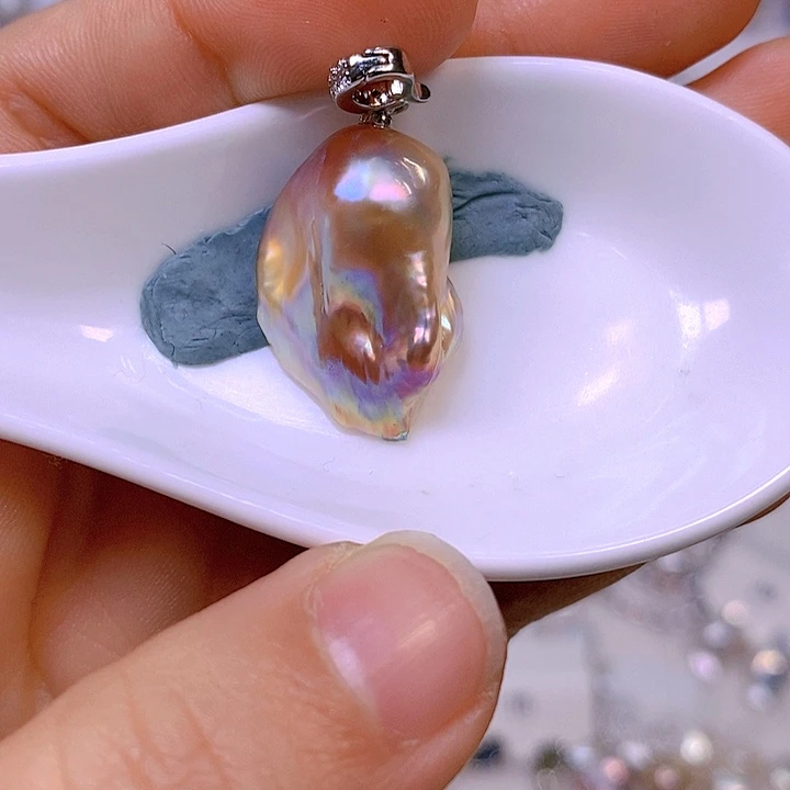 淡水珍珠颈饰合金