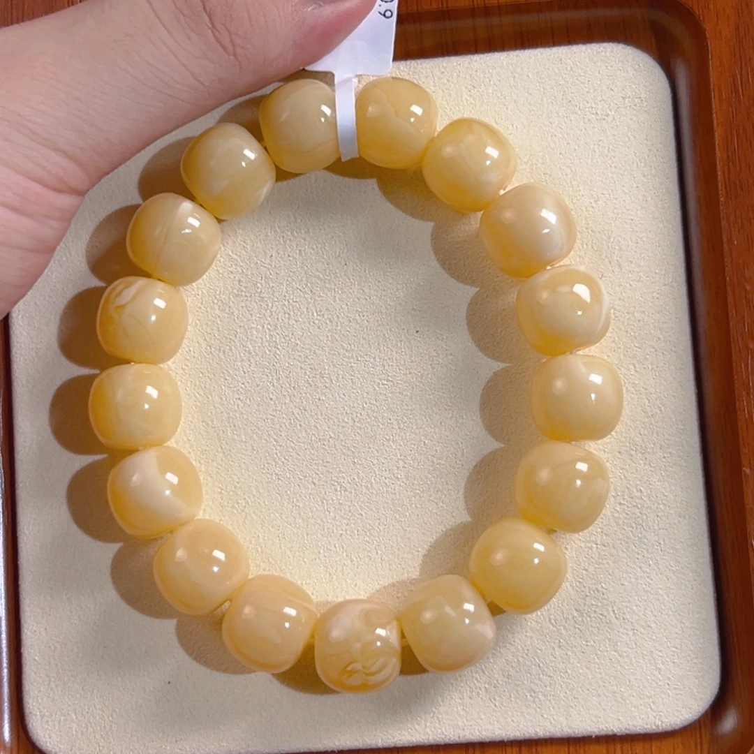 裸石琥珀未镶嵌同料奶咖 14mm 30.9g jp