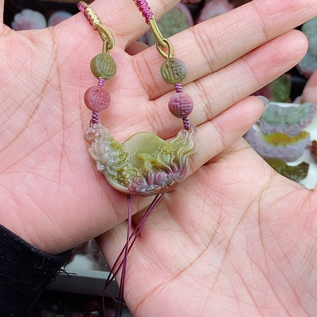 未镶嵌石英质玉（盐源）珠宝半成品