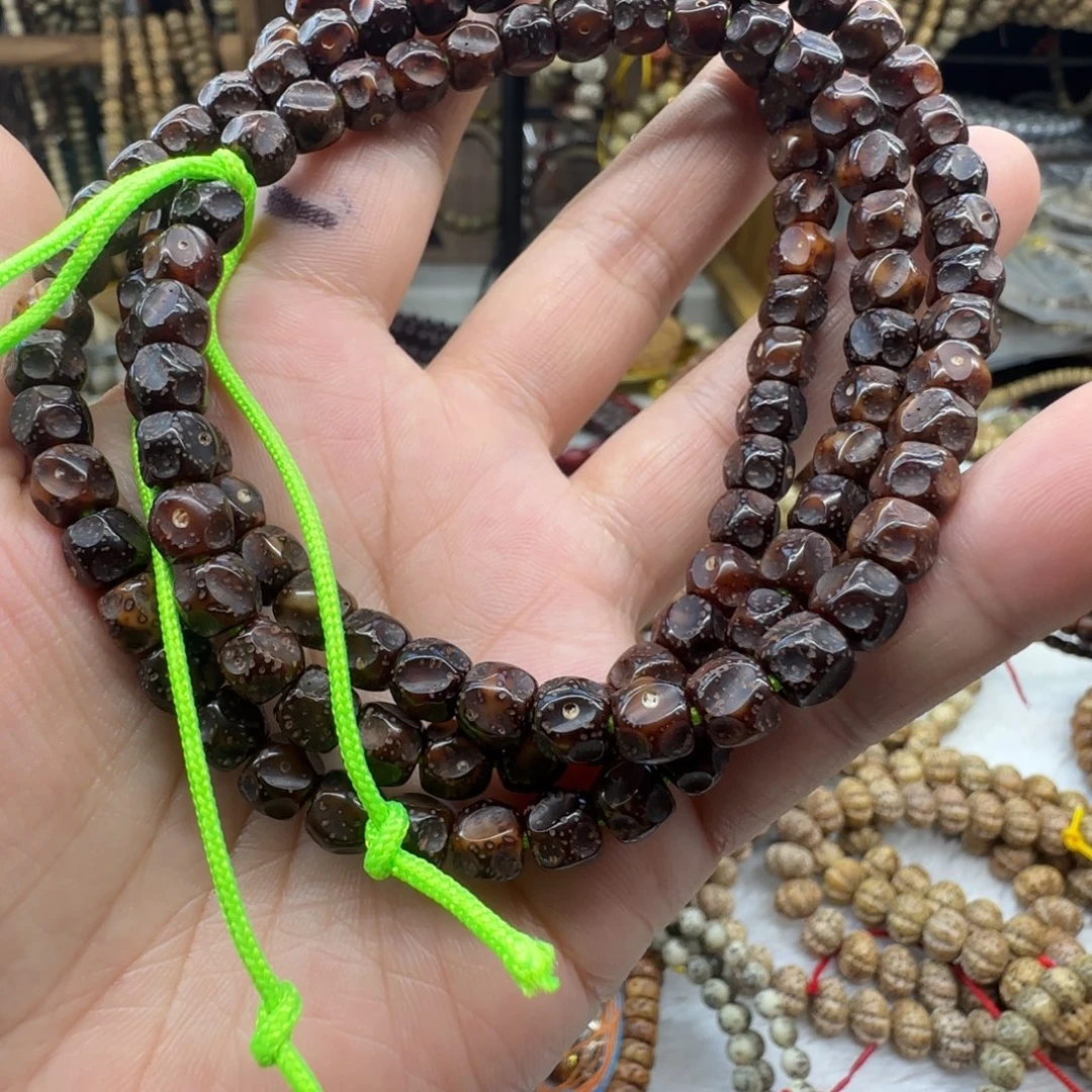 星月菩提吊坠玉化巧克力无相