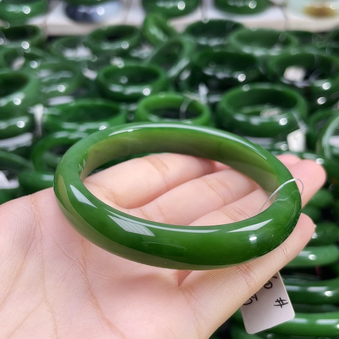 未镶嵌手镯和田玉（碧玉）