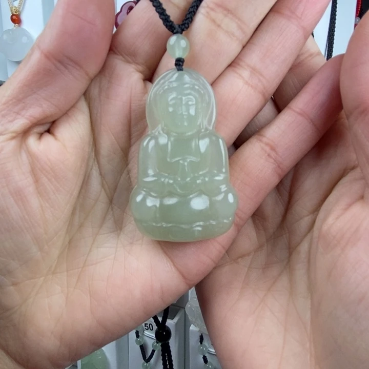 石英质玉未镶嵌颈饰