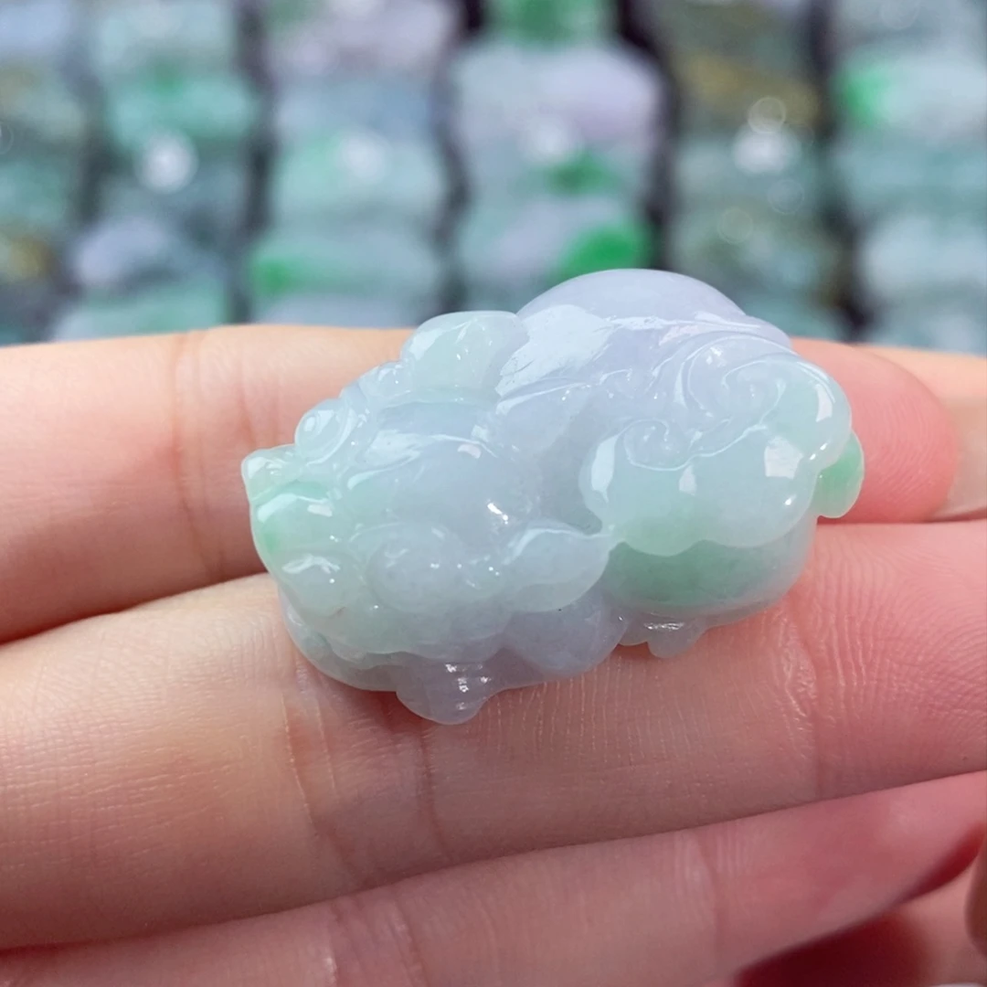 颈饰未镶嵌翡翠天然