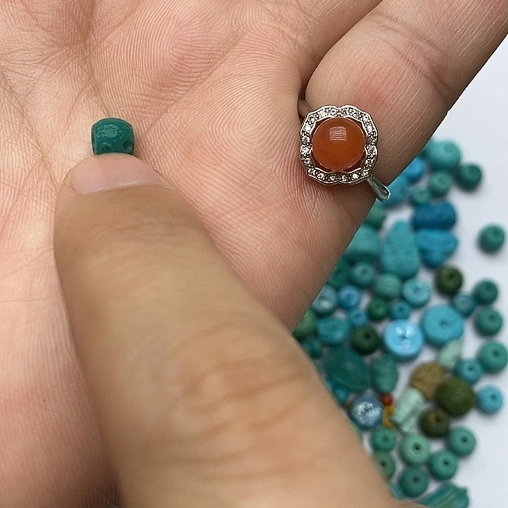 南红玛瑙未镶嵌珠宝奇石