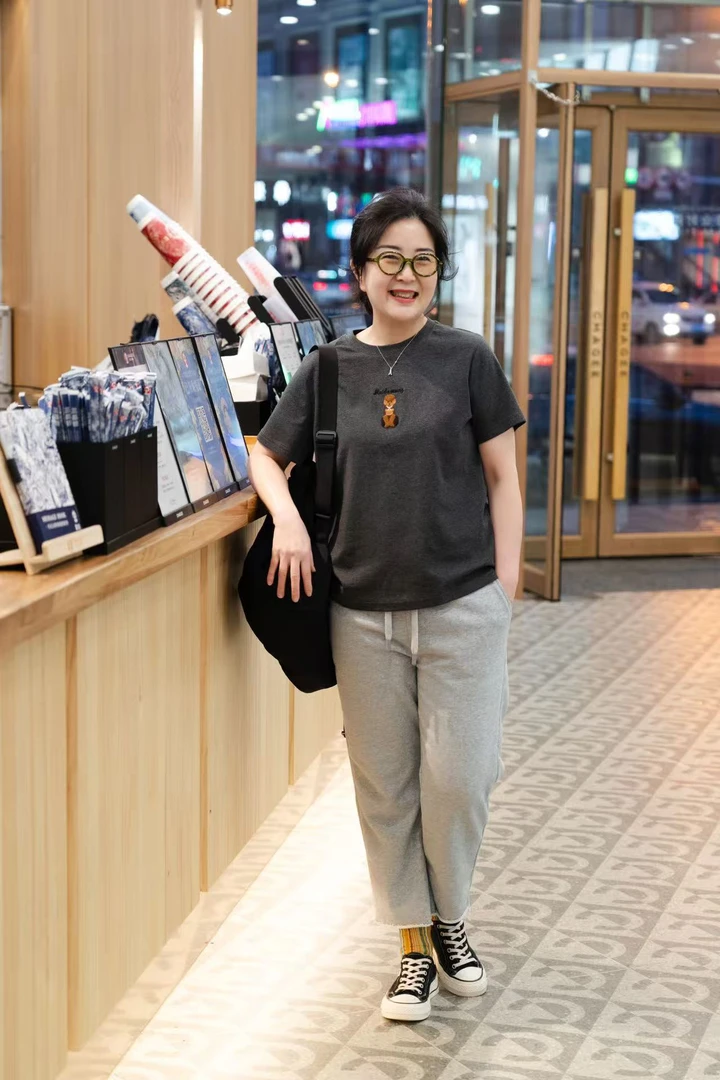 2529720【燕子优选】菲玛秀休闲百搭时尚圆领T恤