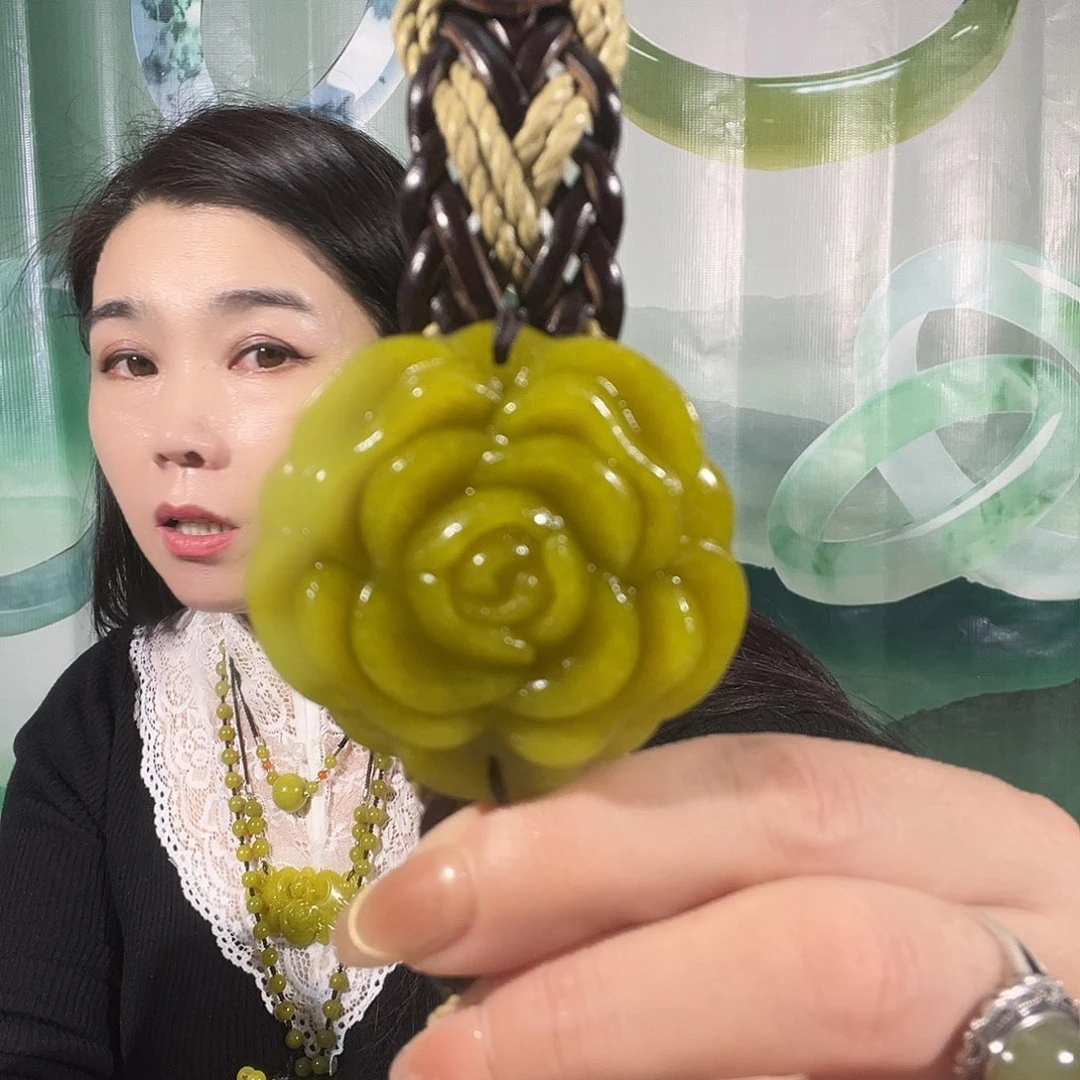 蛇纹石玉合金项链