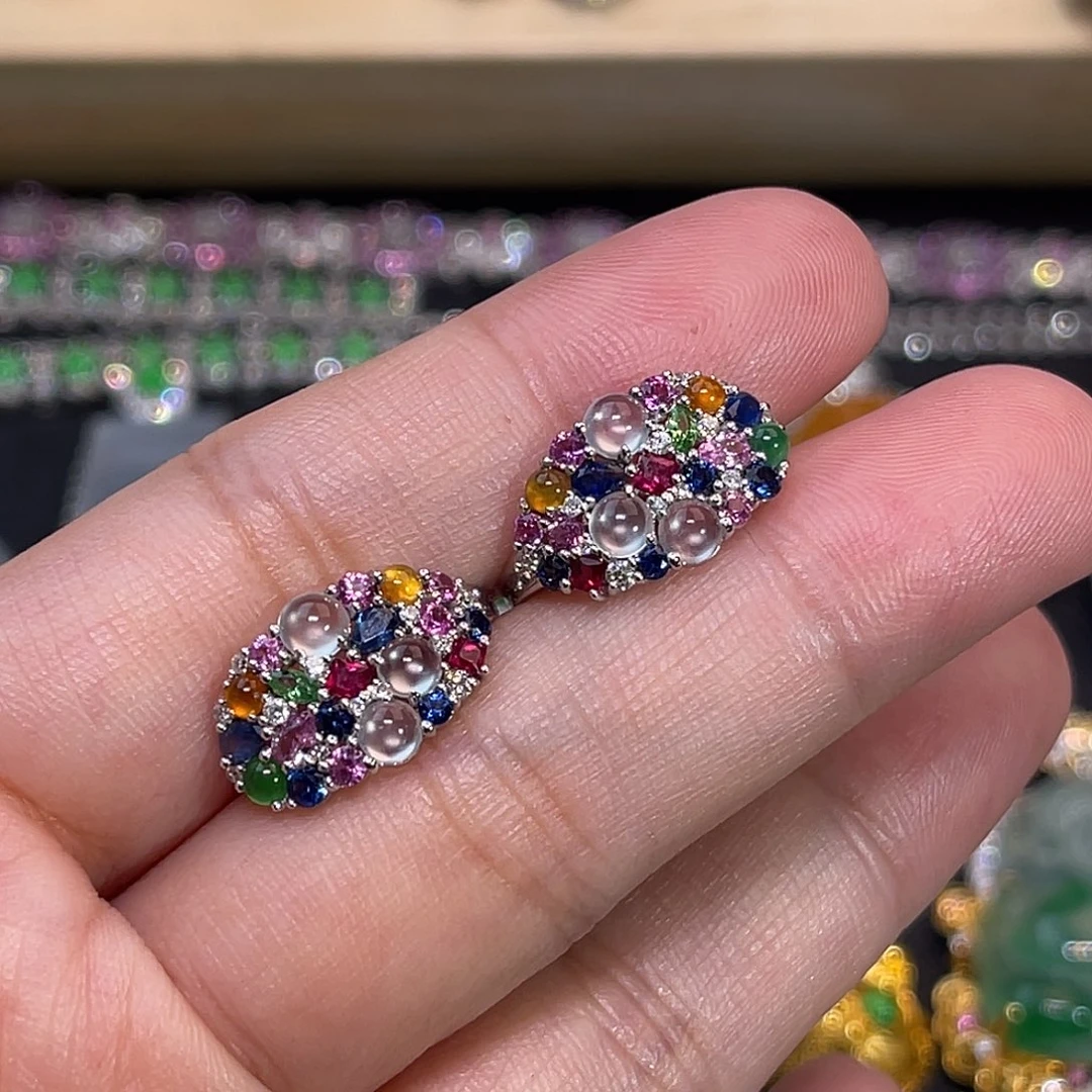 18K金镶嵌翡翠耳饰多宝