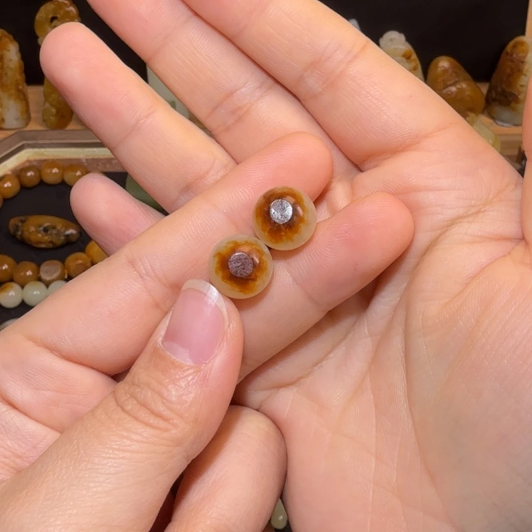 朱***建和田玉未镶嵌珠宝奇石