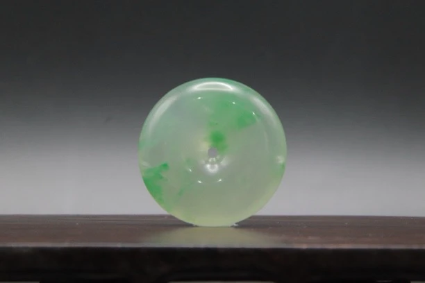 天然A货非洲翠平安扣冰飘绿花栩栩如生惟妙惟肖