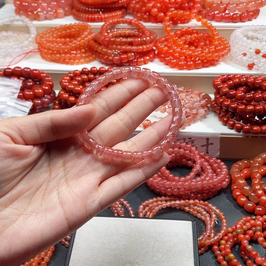 雨***菲南红玛瑙未镶嵌手链