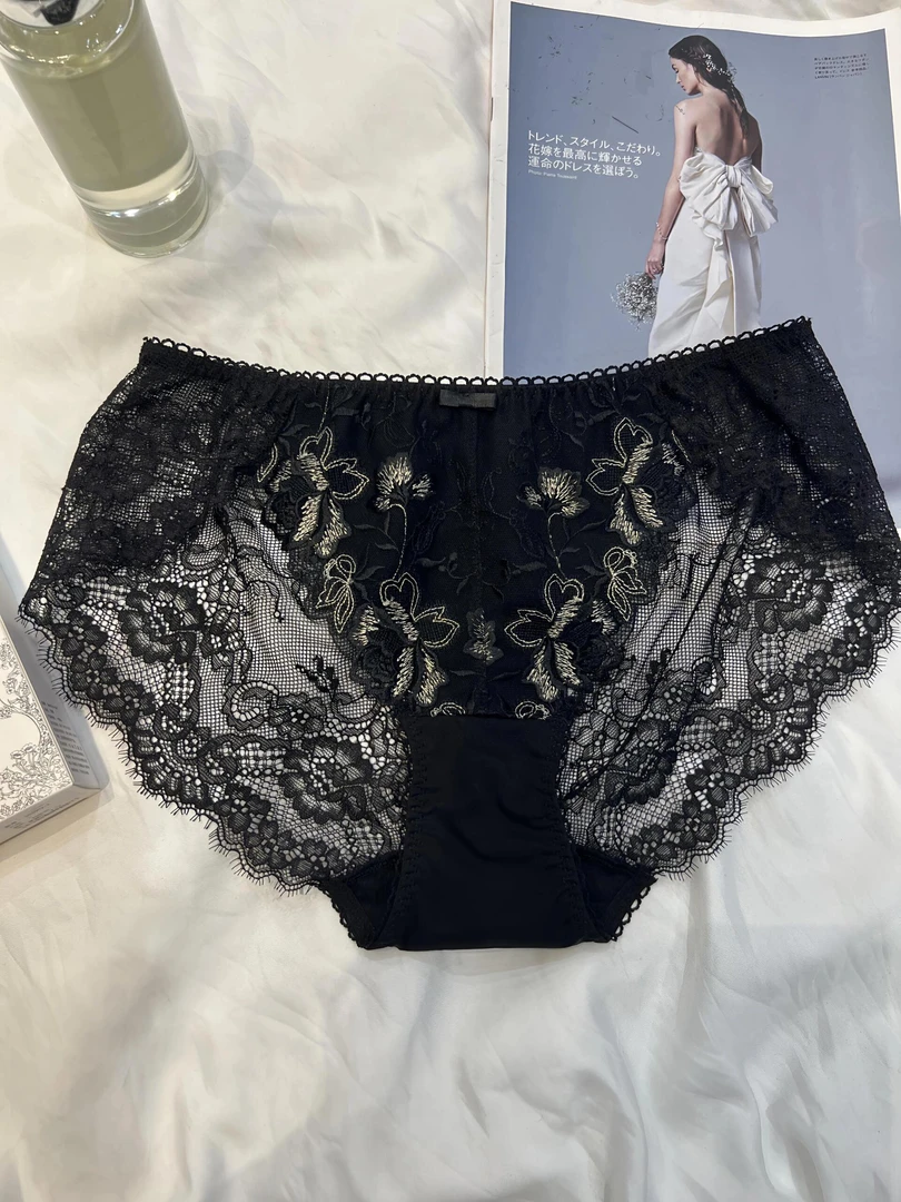女士低腰性感蕾丝薄款三角裤2025透气镂空设计舒适透气