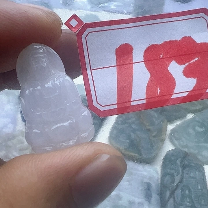 翡翠颈饰未镶嵌天然缅甸翡翠吊坠