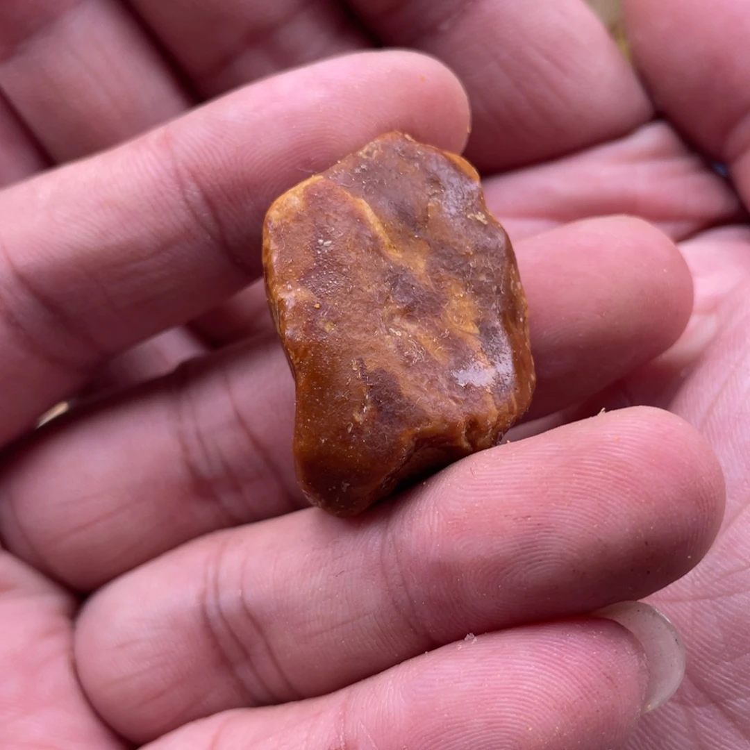 亮***亮定制琥珀未镶嵌蜜蜡