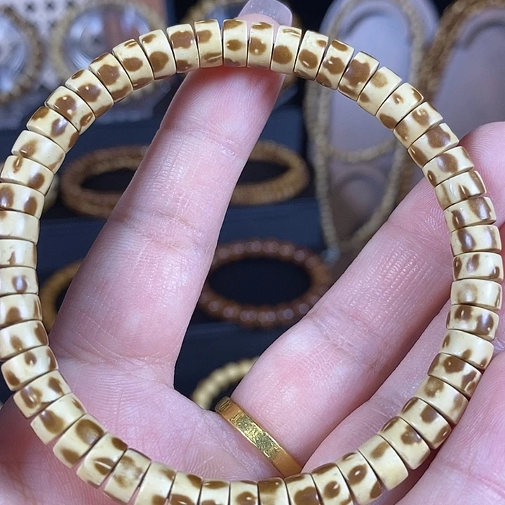 紫金鼠吊坠药片手串