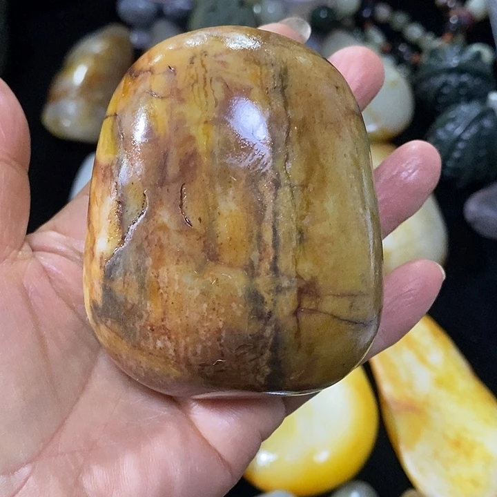 未镶嵌和田玉（糖玉）挂件