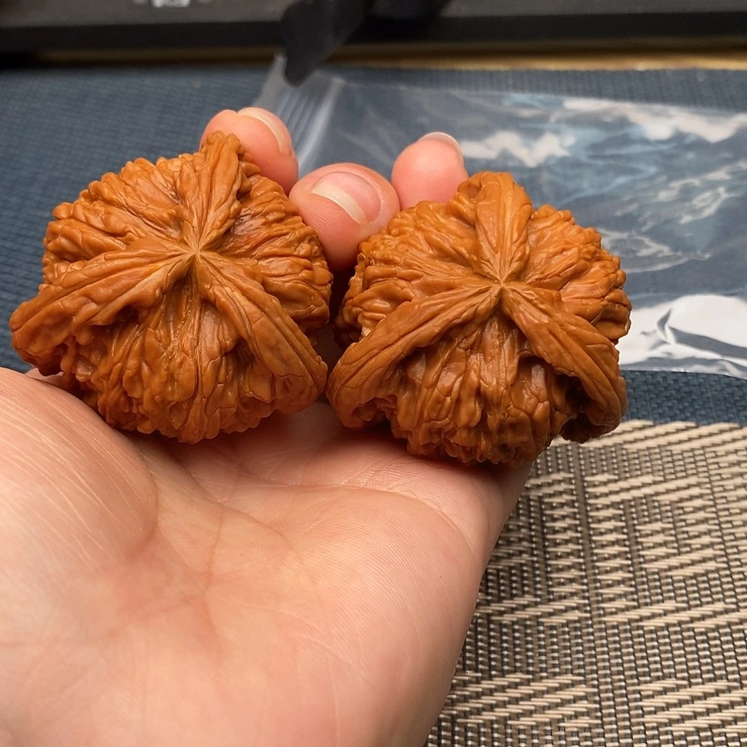 用***7吊坠文玩核桃三棱