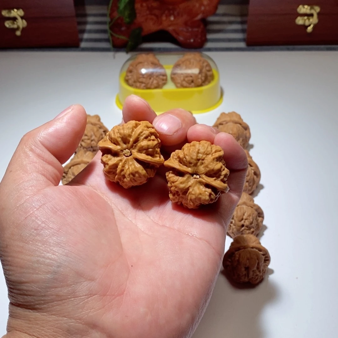 桃核吊坠张昌平蛙直播中欢迎选购，