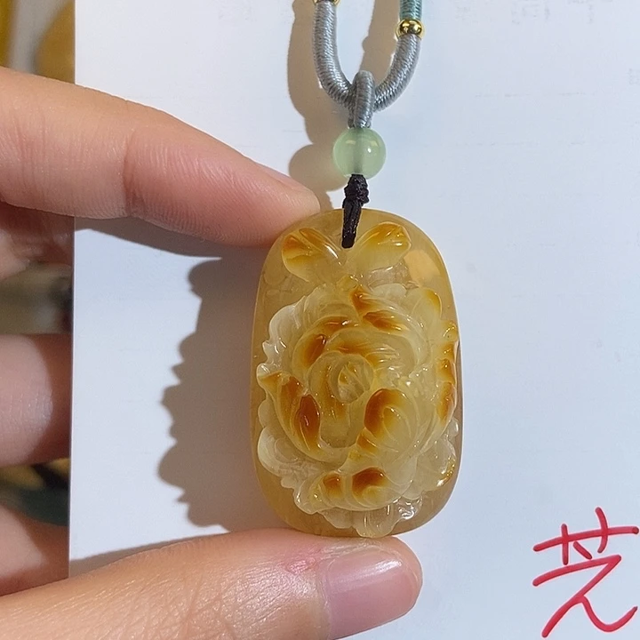 定制琥珀未镶嵌琥珀的