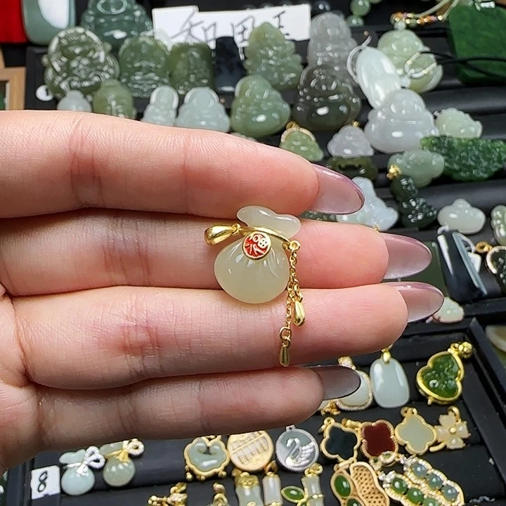 颈饰银S925镶嵌和田玉