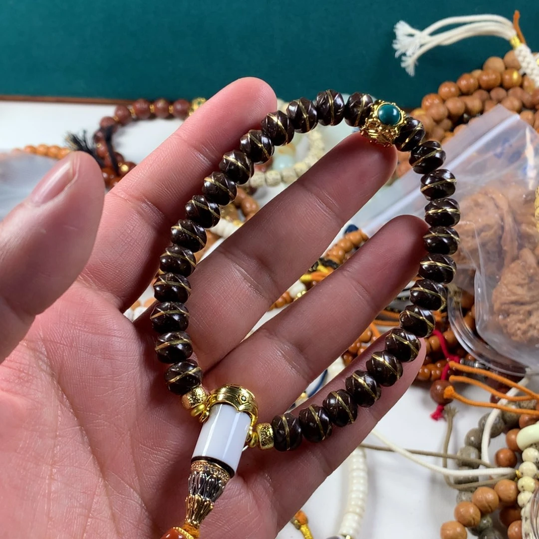 吊坠紫金鼠。。。。。。。。。。