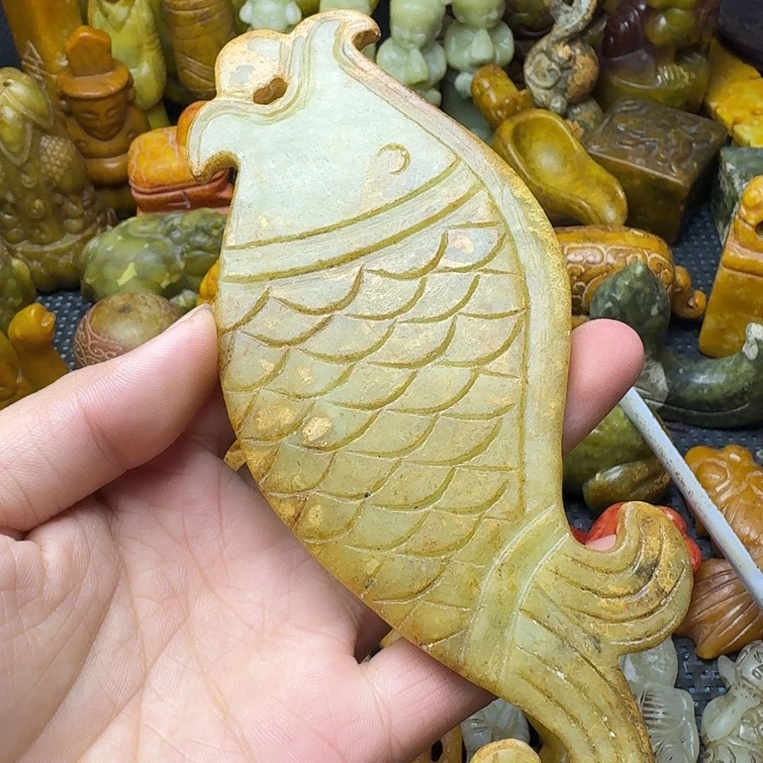 白玉菩提吊坠。。。