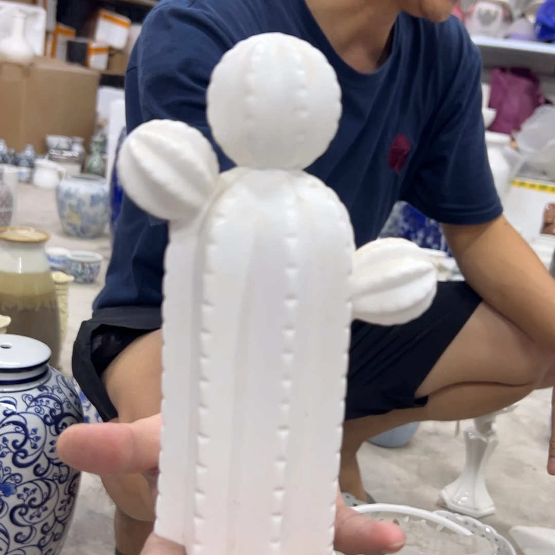微瑕青花瓷器值得厚爱