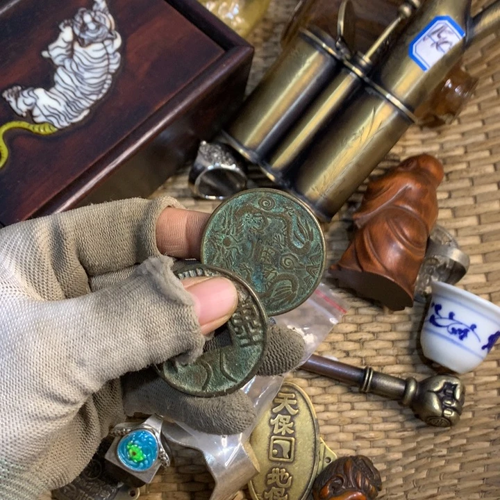 随***求瓷片吐口水和泪都没忍住的时候你