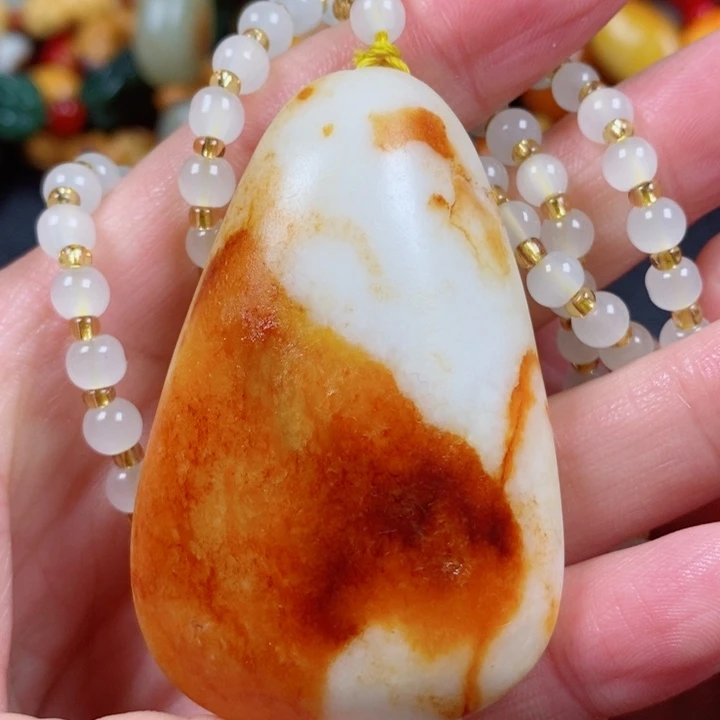 和田玉颈饰未镶嵌