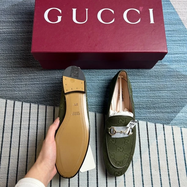 未使用 GUCCI/古驰 古驰绿色满印乐福鞋三七半码