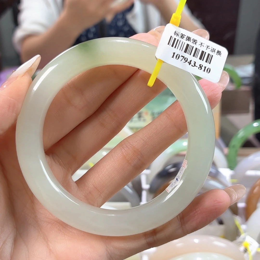 和田玉手镯未镶嵌27