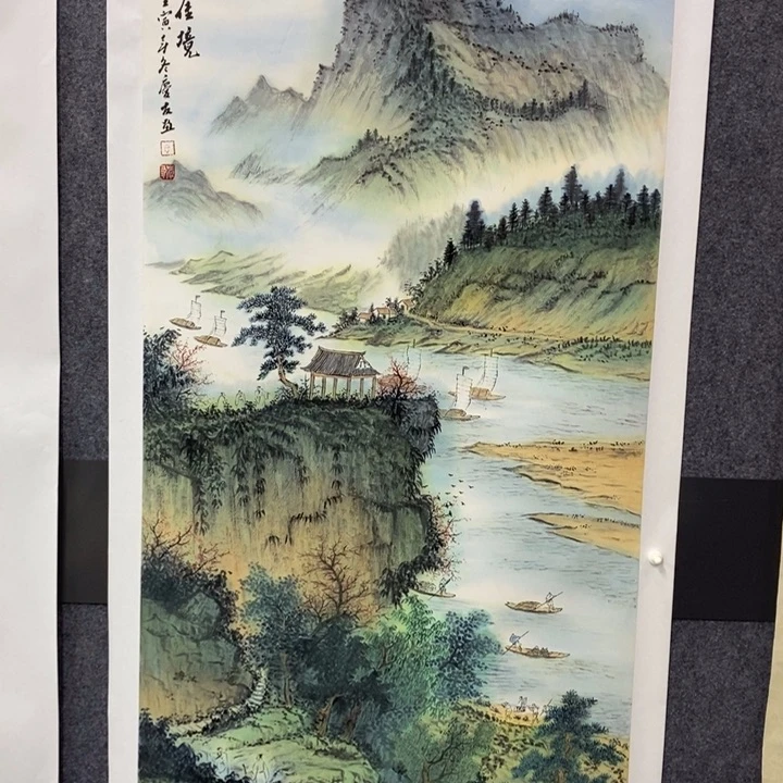 手绘作品等多种形式进行