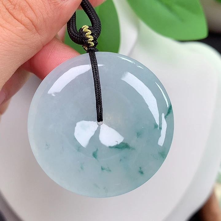 翡翠未镶嵌颈饰平安扣 39.8x6.0mm