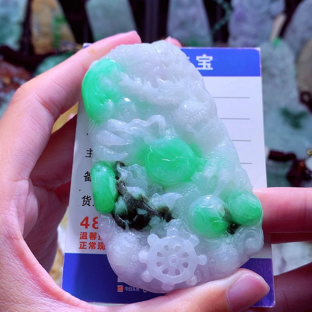 颈饰未镶嵌翡翠天然