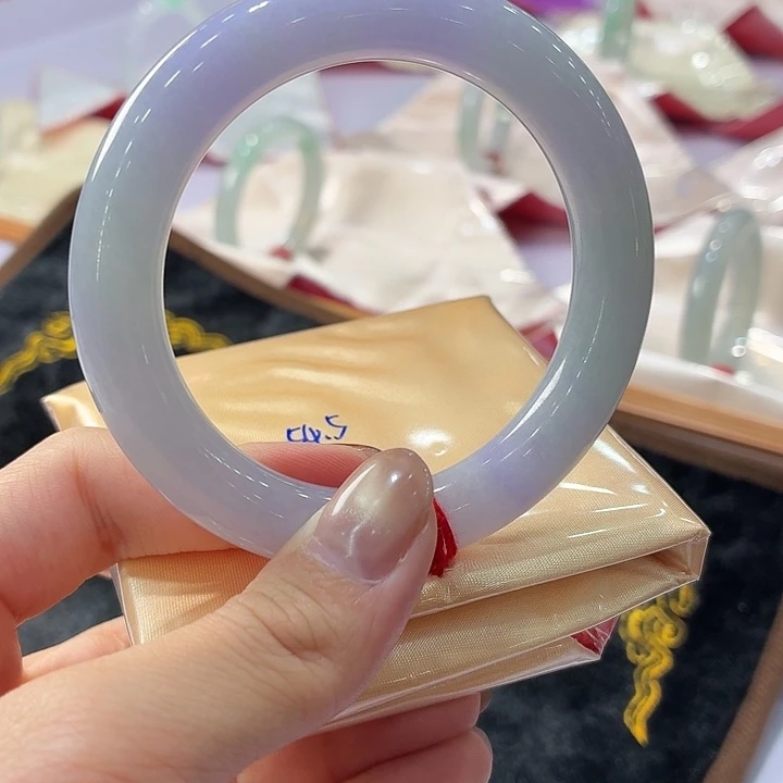 翡翠未镶嵌手镯54.5圈口