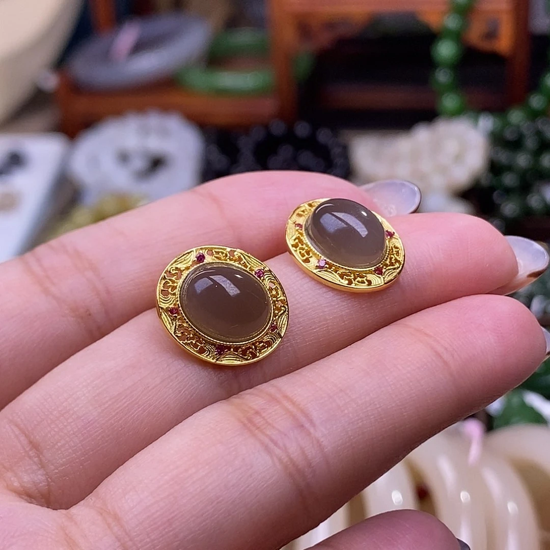 和田玉浓烟紫银耳钉未镶嵌