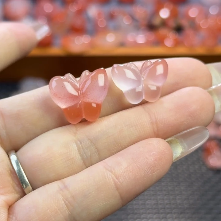 南红玛瑙未镶嵌珠宝半成品蝴蝶