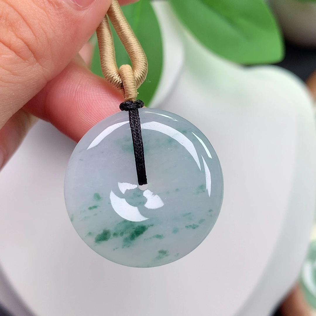 颈饰未镶嵌翡翠平安扣 27.9x5.6mm