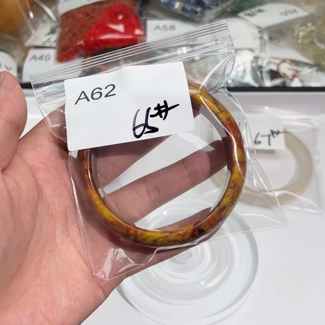 玛瑙/玉髓未镶嵌手镯A62