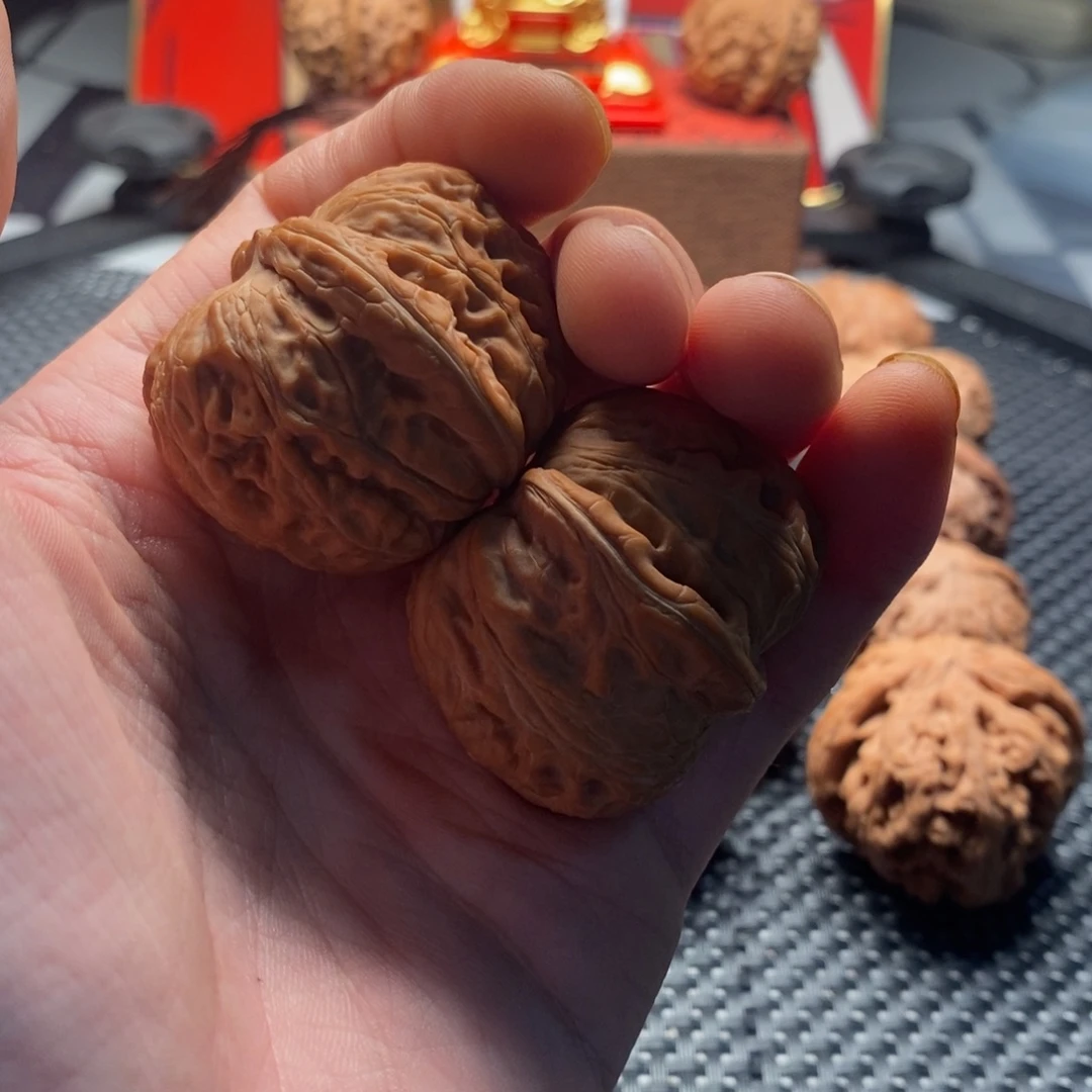富***成文玩核桃精品对元宝